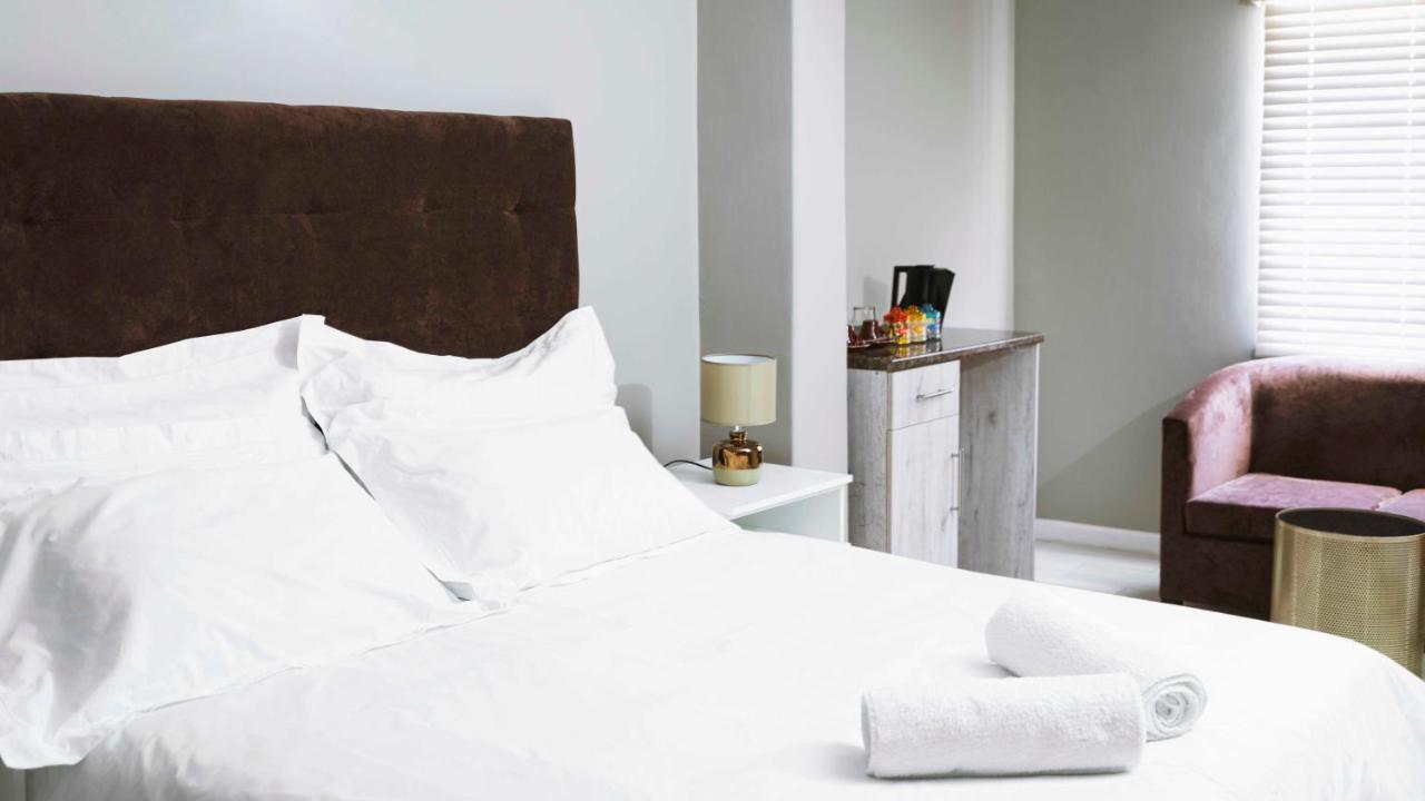 103Onwallace Self Catering Guest House كيب تاون المظهر الخارجي الصورة
