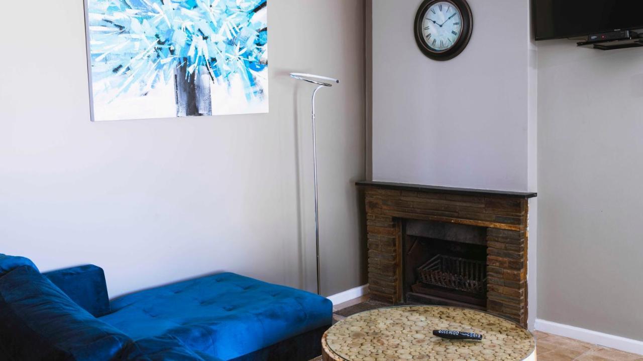 103Onwallace Self Catering Guest House كيب تاون المظهر الخارجي الصورة