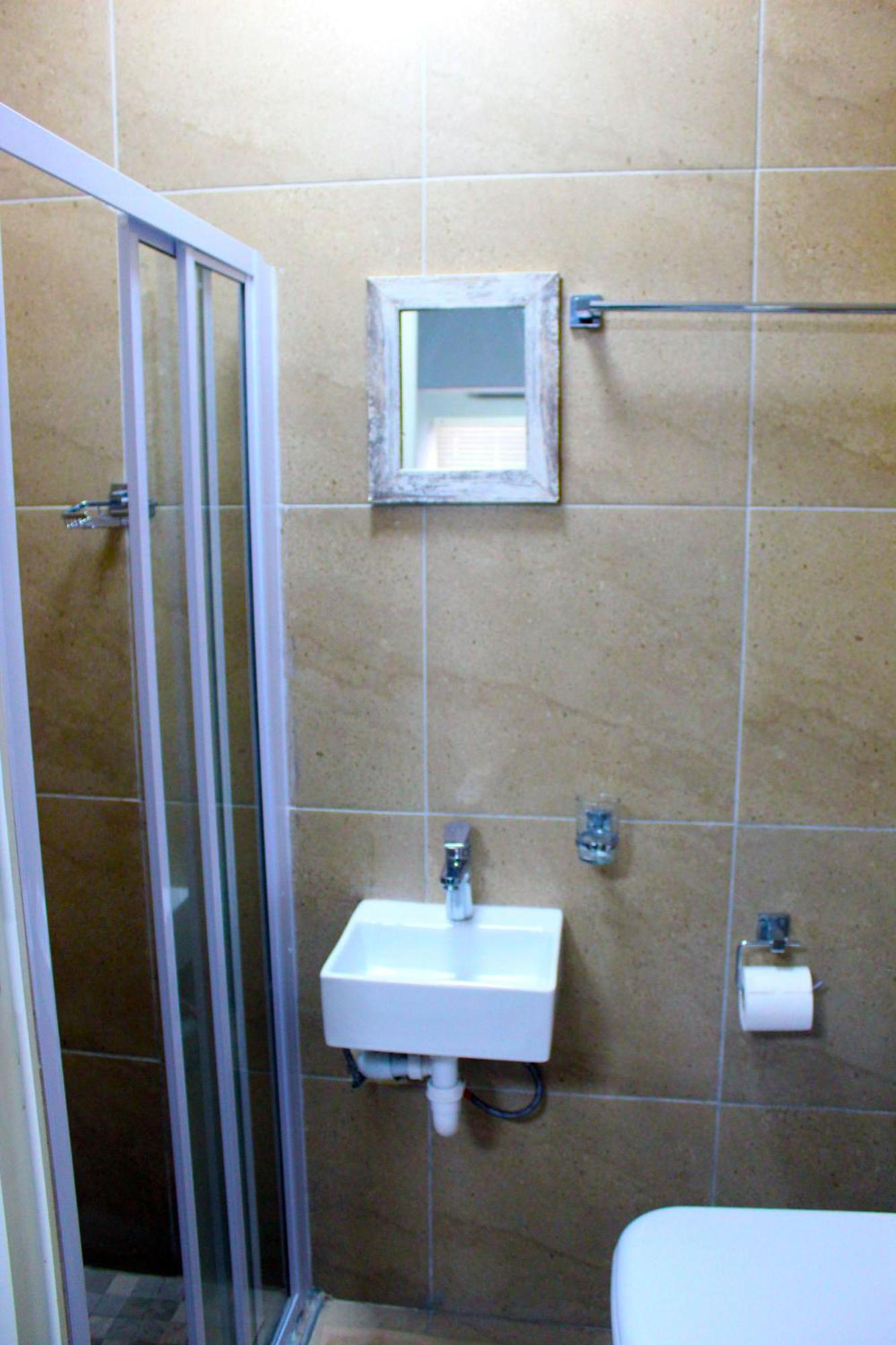 103Onwallace Self Catering Guest House كيب تاون المظهر الخارجي الصورة