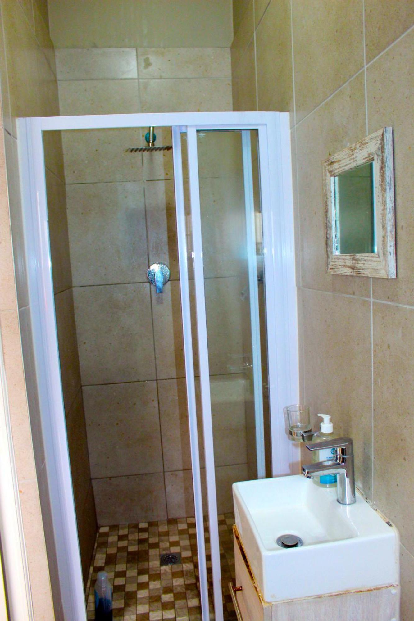 103Onwallace Self Catering Guest House كيب تاون المظهر الخارجي الصورة