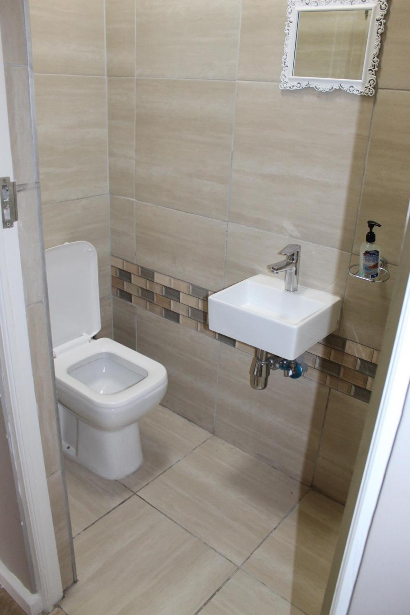 103Onwallace Self Catering Guest House كيب تاون المظهر الخارجي الصورة